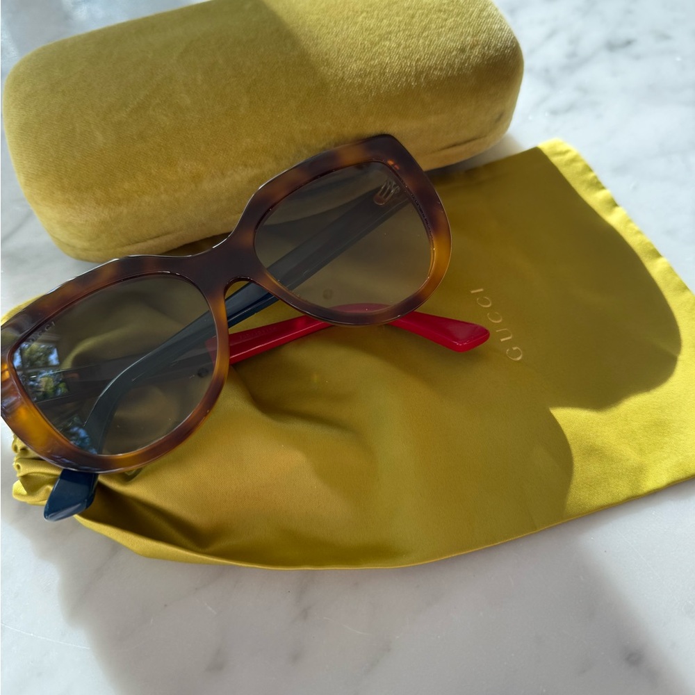 Gucci tortoise sunglasses